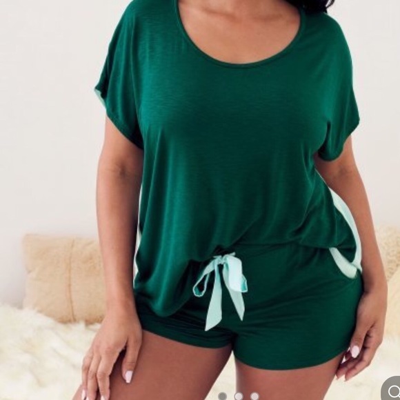 Comfy Lounge Set - 2-Piece Tee and Shorts - Picture 2 of 3